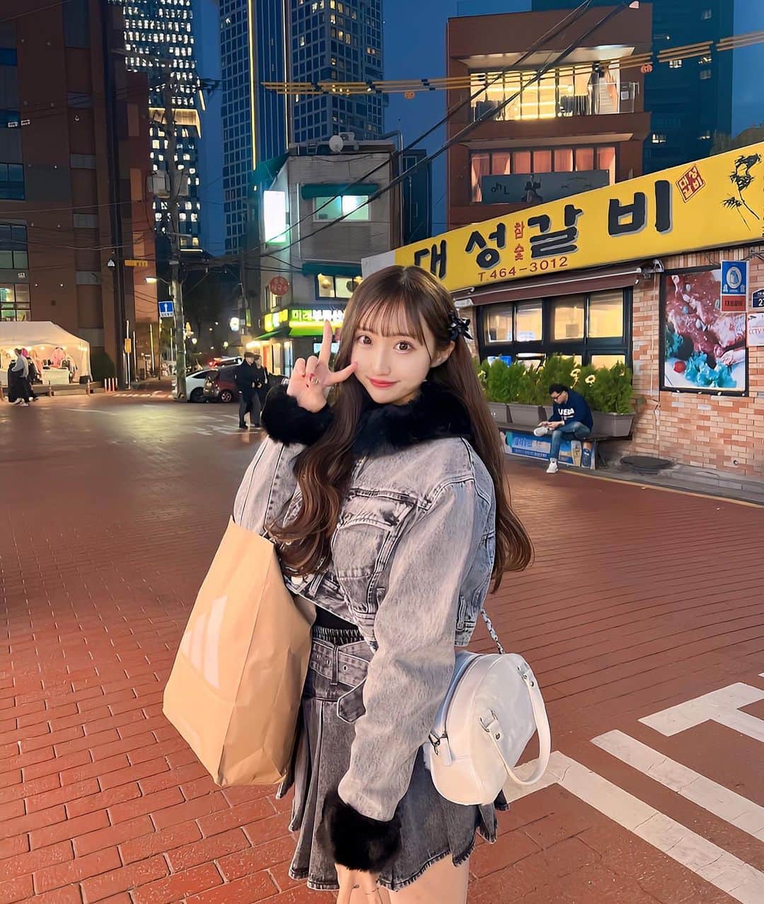 星野麻里愛さんのインスタグラム写真 - (星野麻里愛Instagram)「韓国旅行🇰🇷〜！ 2泊3日だったけど充実して楽しかった！  #韓国#韓国旅行#韓国旅行記#ソウルカフェ」11月16日 22時35分 - maria.pink28