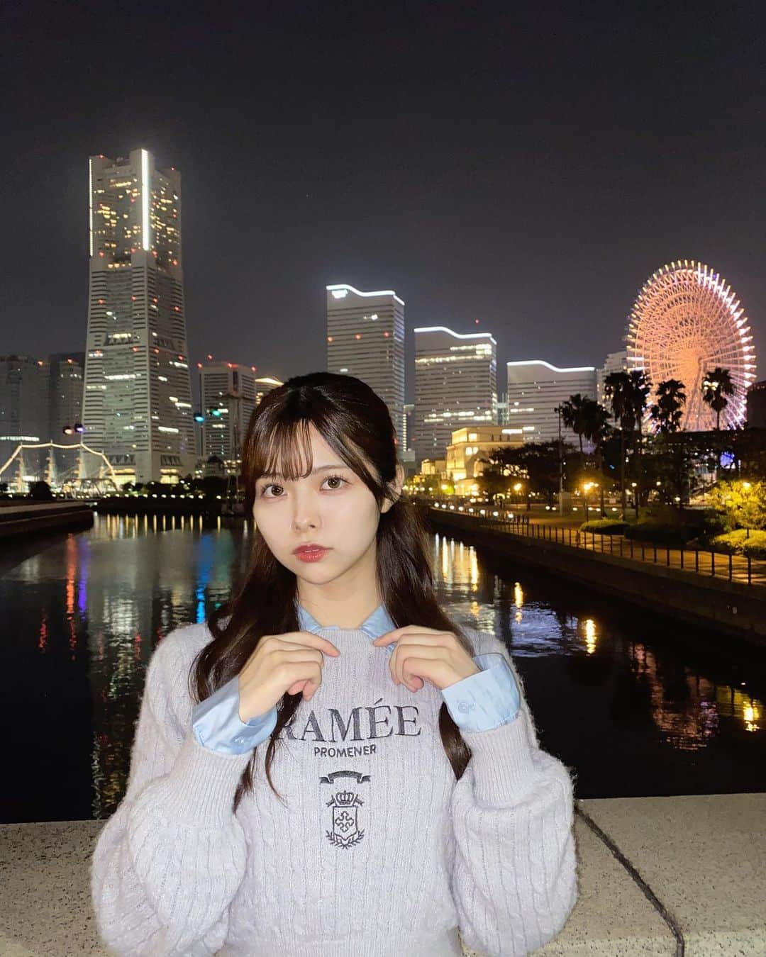 荒野姫楓さんのインスタグラム写真 - (荒野姫楓Instagram)「寒いときにみる夜景っていいよね🏙♡  . . . #神奈川 #横浜 #みなとみらい #よこはま #夜景 #ニット #ニットコーデ #ナイスクラップ #ヘアアレンジ #グレー #niceclaup #niceclaup_ootd #ootd #ootdfashion #shirtdesign #knit #knitlove」11月16日 22時37分 - _arnhmk_