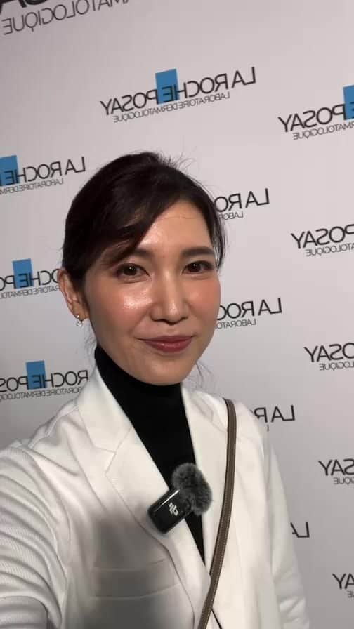 友利新のインスタグラム：「シンポジウム会場から突撃Live  @larocheposayjp の世界的シンポジウムに参加する為にParisにきてます。」