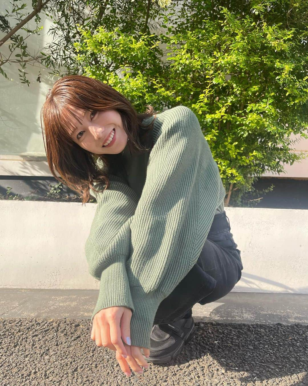 横山由依さんのインスタグラム写真 - (横山由依Instagram)「今日は、美容院へ 最近はずっとレイヤーを入れてもらっています💇‍♀️  photo by @isodango」11月16日 23時07分 - yokoyamayui_1208