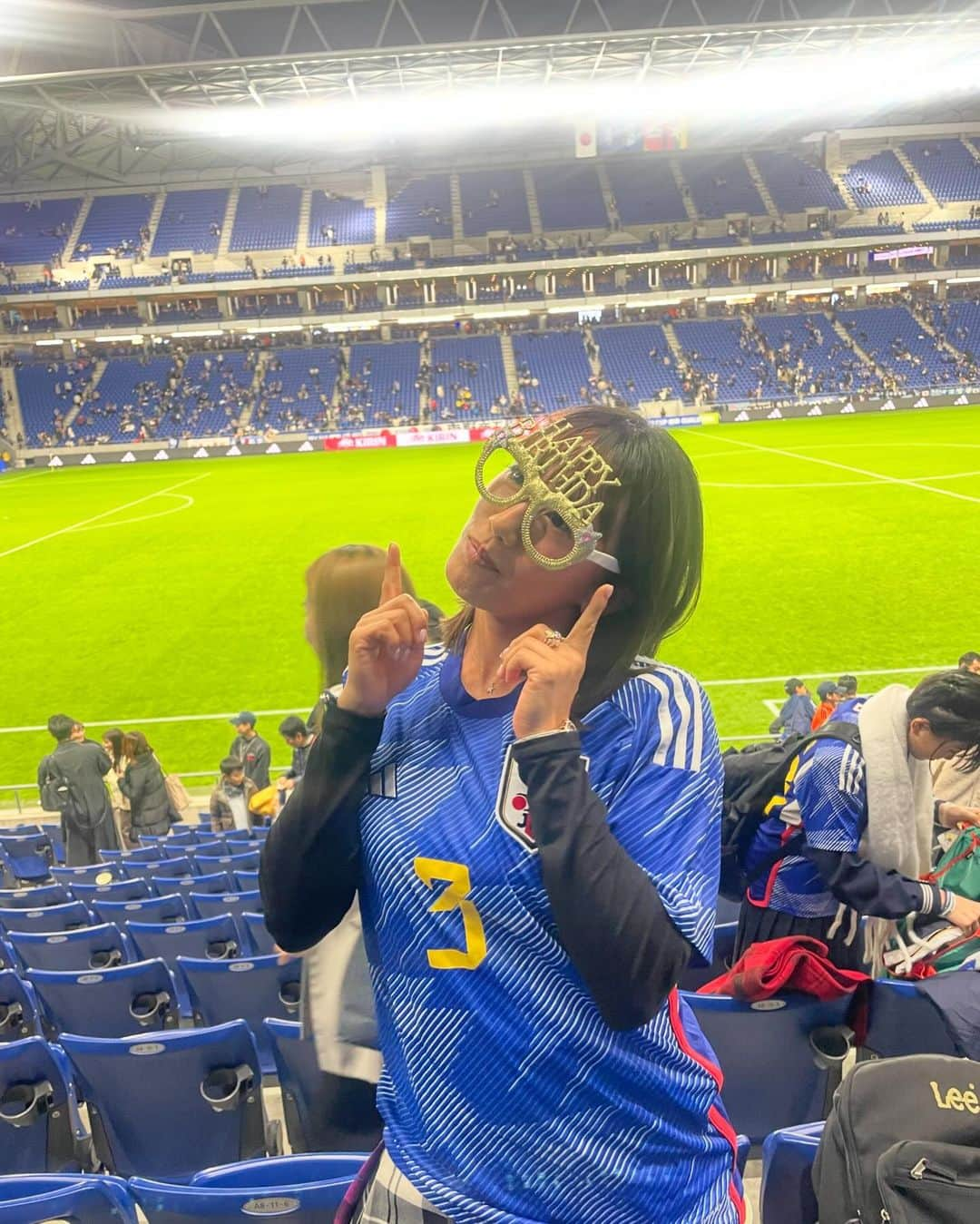 加藤未唯さんのインスタグラム写真 - (加藤未唯Instagram)「SAMURAI BLUE🩵💙⚽️  FIFAワールドカップ26アジア2次予選 日本vs ミャンマー 楽しかったー！！！ 5-0と圧倒して、いい刺激をもらいました🔥 他競技の観戦・応援するのおもしろいしハマりそう！ @adidastokyo ありがとうございました🙏 #adidas #soccer #samuraiblue  #サッカー #日本代表 #サムライブルー #森保ジャパン」11月16日 23時29分 - miyukato1121