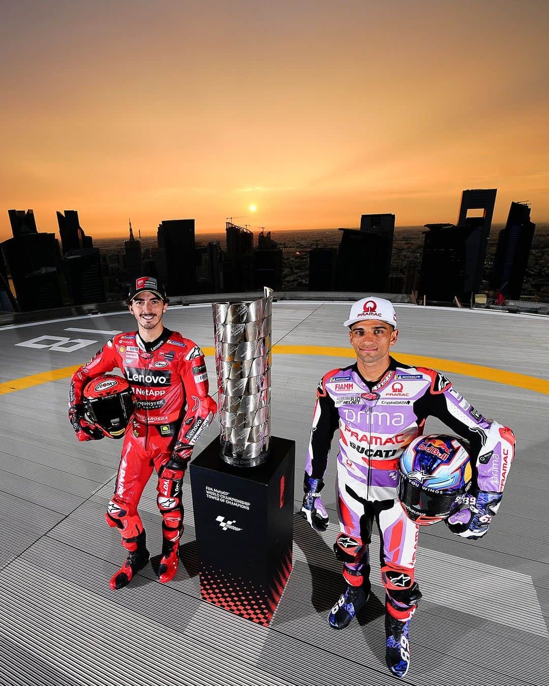 MotoGPのインスタグラム：「The showdown is getting closer 🤩 Who's going to bring the title home? 🏆  #QatarGP 🇶🇦 #PECCOvsMARTIN #TeamPECCO #TeamMARTIN」
