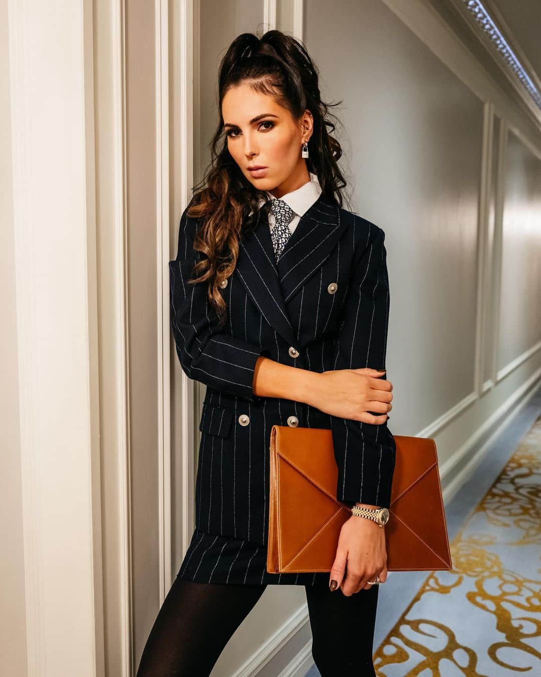 ブリトニー・ワードさんのインスタグラム写真 - (ブリトニー・ワードInstagram)「Hello NYC 🗽  Photo @ryancsides  Makeup @bobscott200  Hair @yourfuturestylist_lex  Stylist me!」11月16日 23時39分 - brittnybutton