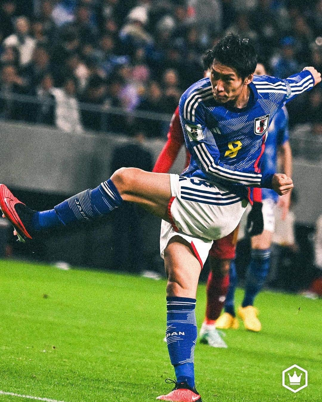 サッカーキングさんのインスタグラム写真 - (サッカーキングInstagram)「. FLASH BACK SAMURAIBLUE!! 日本代表、W杯予選初陣は最高の船出！ 5得点でミャンマー撃破、上田綺世はハットトリック…この一戦を10枚の写真で振り返る（2023.11.16）  📷Photo by @shimpeei（SOCCERKING）  #夢への勇気を #SAMURAIBLUE #jfa #daihyo #サッカー日本代表 #サッカー #soccer #フットボール #football #⚽️ #サッカーキング  #上田綺世 #中山雄太 #鎌田大地 #堂安律 #佐野海舟 #前川黛也 #森保一 #カラッペ #カララ」11月16日 23時48分 - soccerkingjp