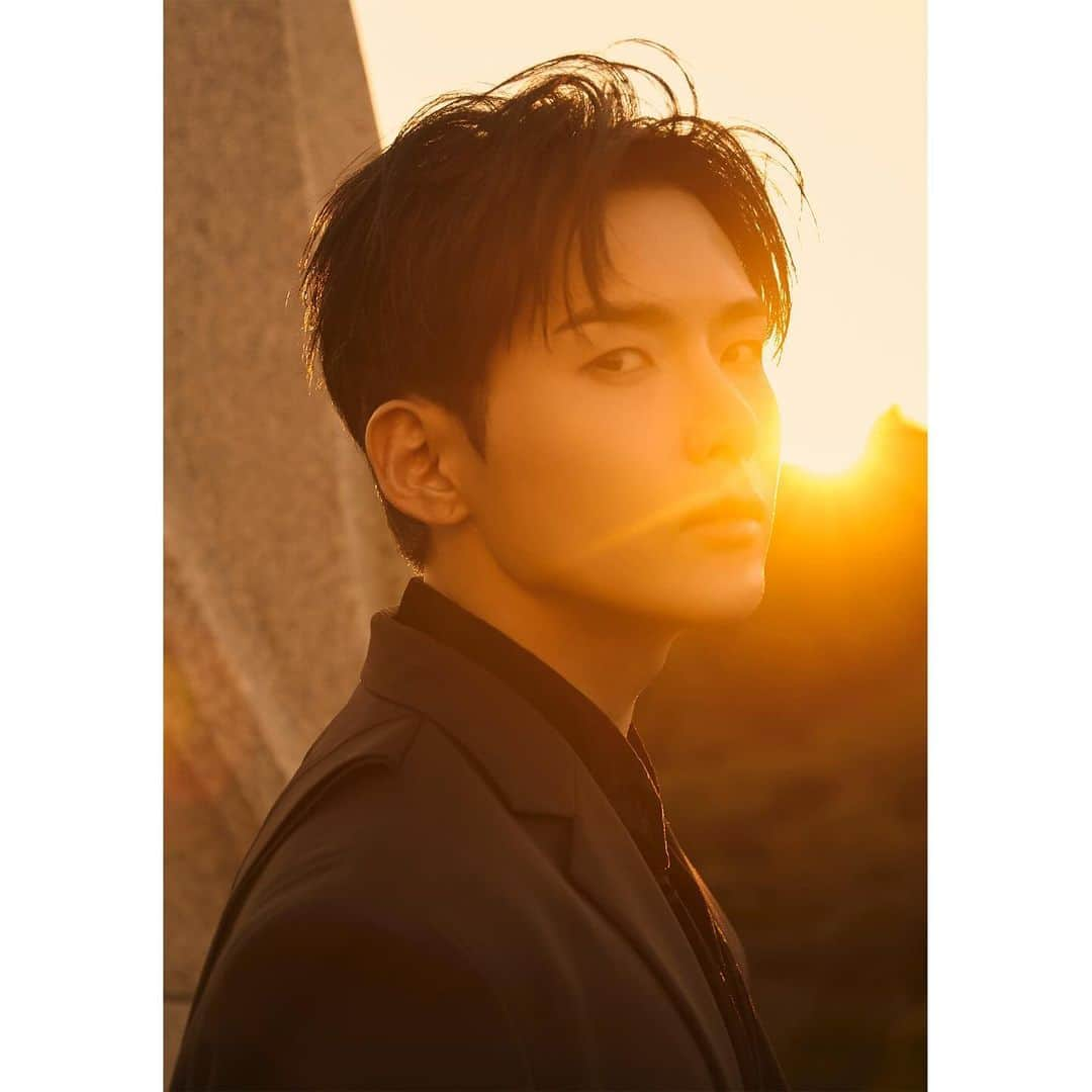 SMエンターテインメントさんのインスタグラム写真 - (SMエンターテインメントInstagram)「RYEOWOOK 려욱 Digital Single '아무것도 하지 않아도 돼 (It's okay)' Teaser Image # 2  ➫ 2023.11.20 6PM (KST)  #려욱 #RYEOWOOK  #슈퍼주니어 #SUPERJUNIOR  #아무것도하지않아도돼」11月17日 0時00分 - smtown