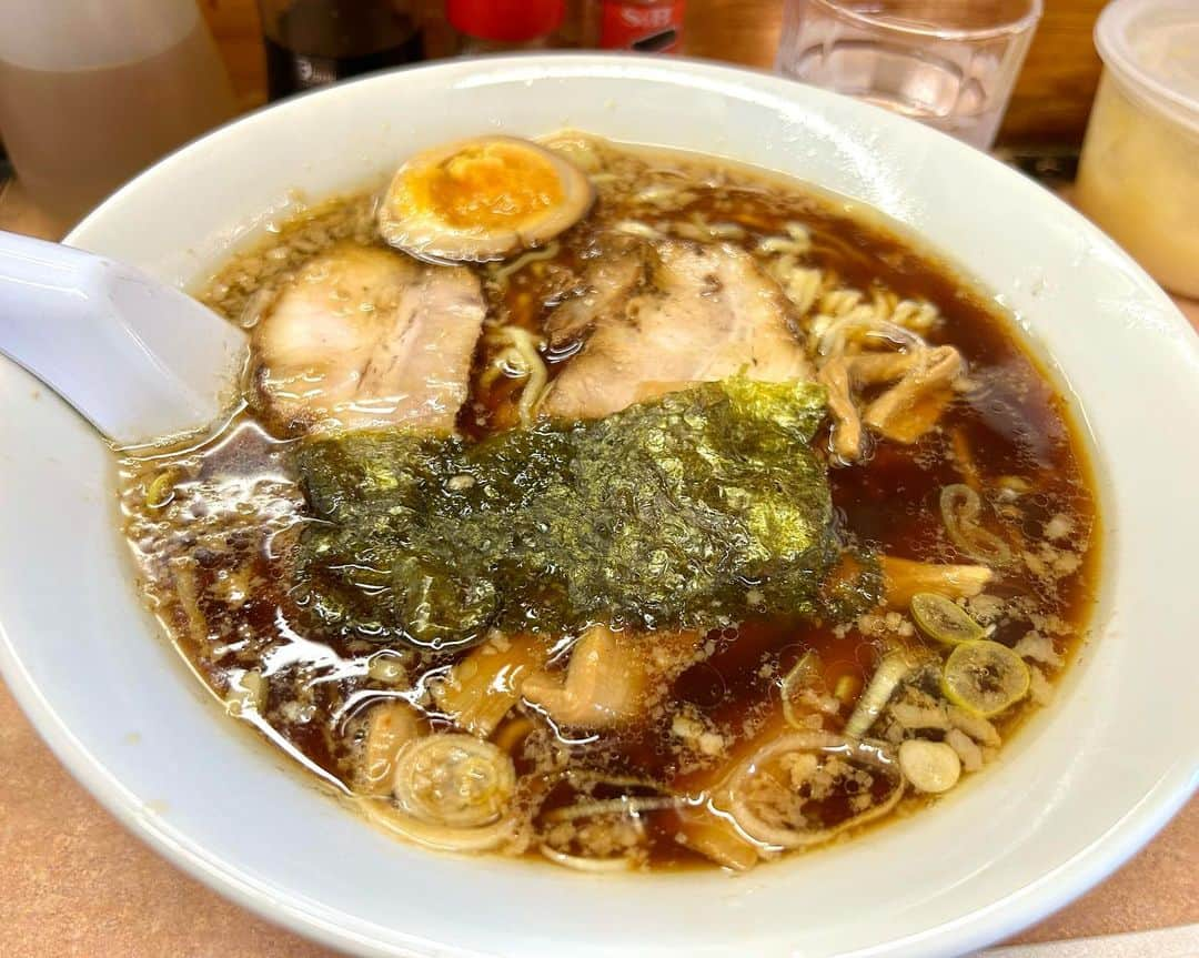 山﨑加奈さんのインスタグラム写真 - (山﨑加奈Instagram)「・ 先日熱海にて🫶 ひたすら食べて日帰り温泉入ってゆったり過ごした休日☺️  海鮮丼の後ラーメン食べちゃうぐらい食欲の秋爆発してます❤️‍🔥 ・ #熱海旅行 #熱海観光 #熱海観光 #休日 #休日の過ごし方 #休日ランチ #アナウンサー #山﨑加奈」11月16日 23時54分 - kana_yamazaki_sbs