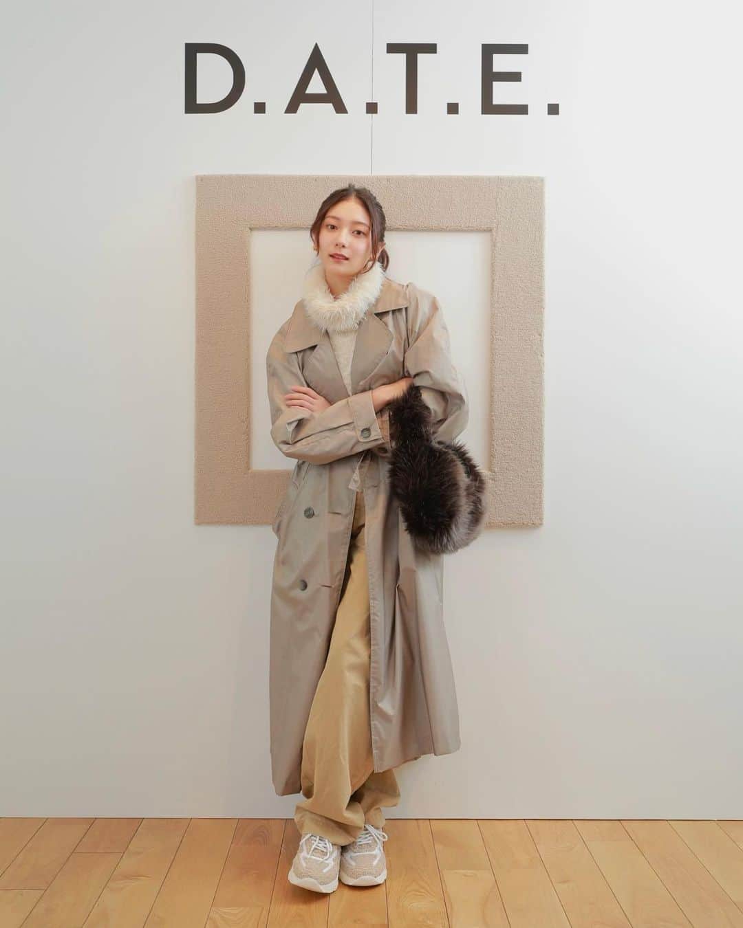 齊藤英里さんのインスタグラム写真 - (齊藤英里Instagram)「イタリア・フィレンツェを拠点とした スニーカーブランド「D.A.T.E.」。 日本限定のテディモデルの発売を記念した ローンチイベントへお邪魔しました。 テディデザインのスニーカーに合わせて もふもふコーデ🧸🤍  @date_sneakers_jp  @t_square_t_circle  #デイトはいてデートしよう #datesneakers #feelgoodtogether #デイトスニーカー #PR」11月16日 23時57分 - erisaito.official