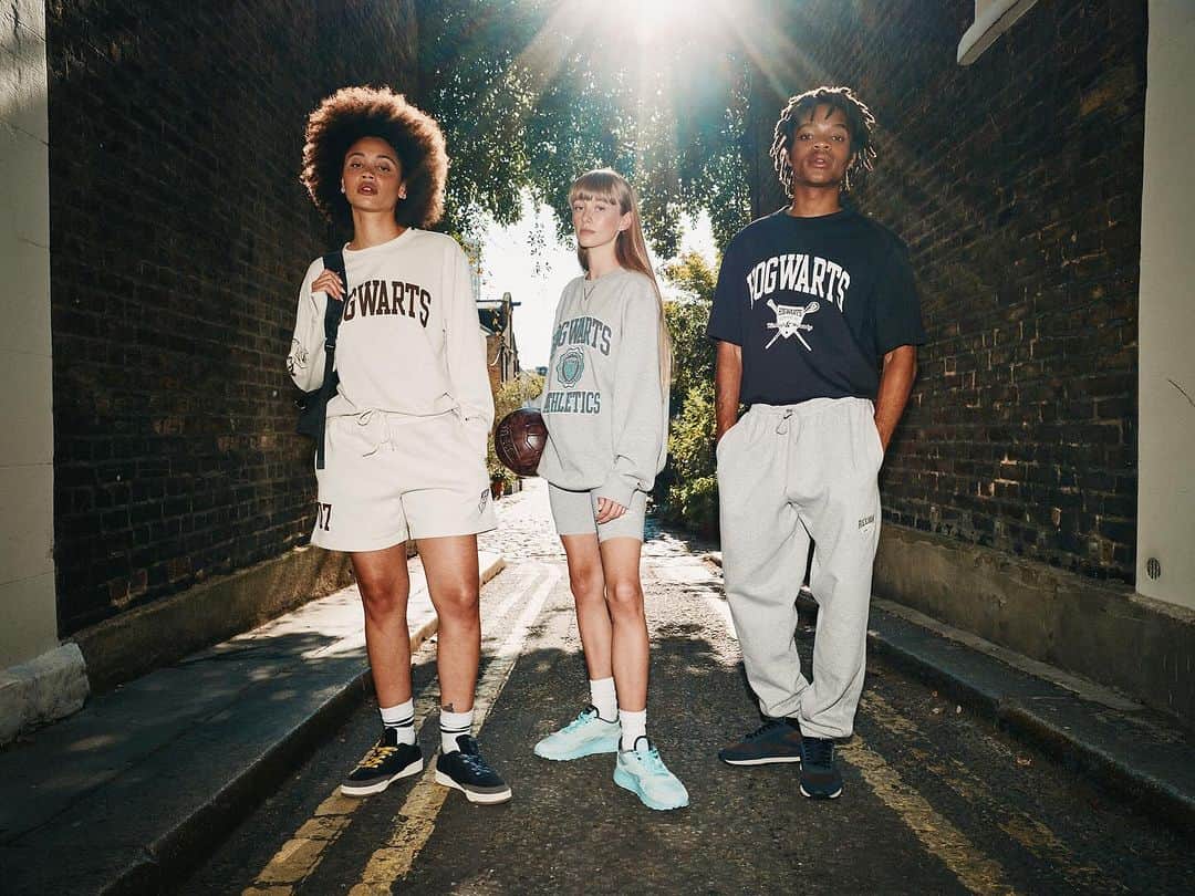 ハリー・ポッターのインスタグラム：「Welcome all wizards and witches with the Reebok x Harry Potter collection. With a wide array of Wizarding World themed shoes, for both adults and kids, as well as Hogwarts inspired athletic apparel. Coming soon!」