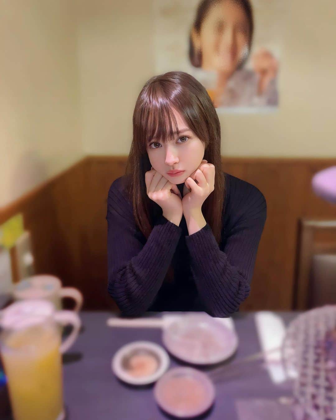 ナタリア聖奈さんのインスタグラム写真 - (ナタリア聖奈Instagram)「・ マミちゃんと焼肉わずわず🥩‪🔥 何故かみんな童顔ナタ好きなので薄顔お届け(_ _)」11月17日 19時30分 - _natamilk_