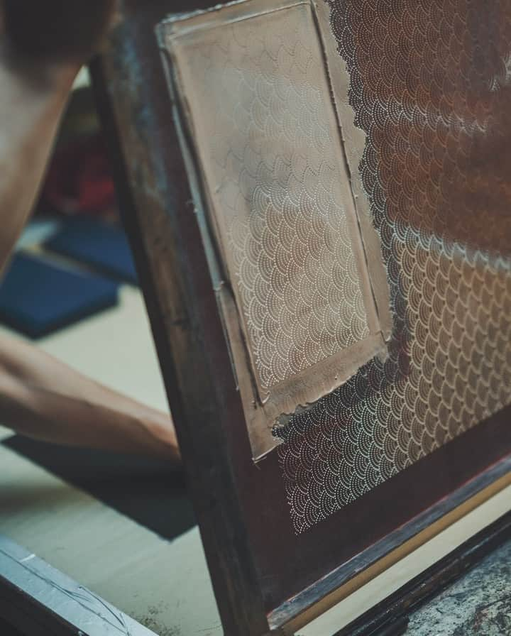 のインスタグラム：「Since childhood, Mr. Omori's passion for crafting plastic models led him to discover his love for handcrafts.   When he stumbled upon a rare job opening at his hometown's traditional craft, INDEN, he took it as a sign of destiny, beginning his path toward becoming a master artisan.」