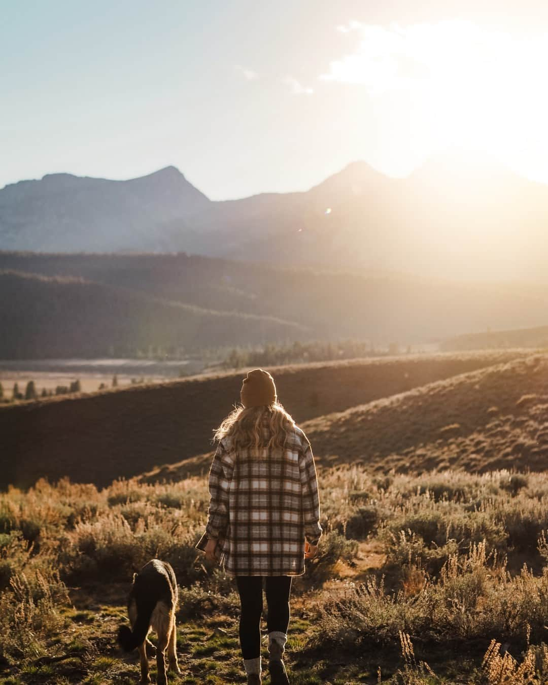 L.L.Beanのインスタグラム：「Fresh fall looks, in the bag. #BeanOutsider (📸: @britcummings)」