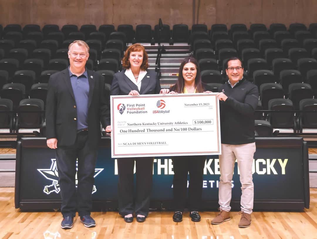 のインスタグラム：「USA Volleyball keeps working to promote boys and men's volleyball!  USAV, in collaboration with the First Point Volleyball Foindation, will provide $150,000 to help support new men’s NCAA D1 programs at Northern Kentucky University and the University of Maryland Eastern Shore.  Read more at 🔗 in our bio」