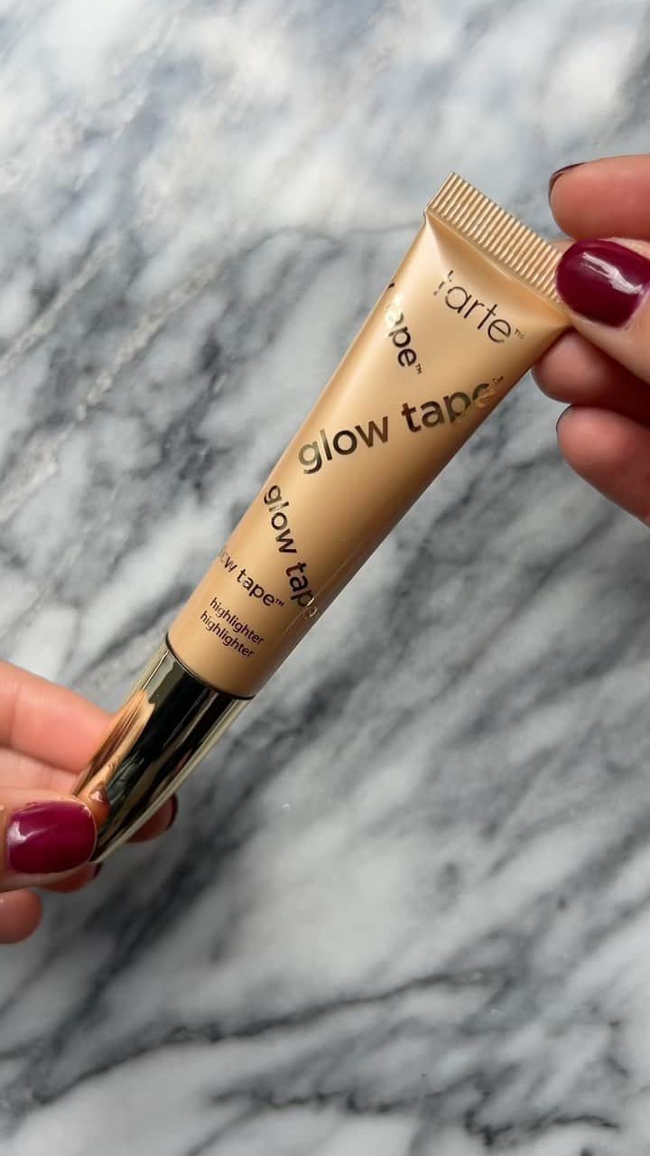Tarte Cosmeticsのインスタグラム：「Get that next-level glow. ✨ Our viral glow tape highlighter instantly brightens & restores luminosity to the skin, without the look of glitter! Shop now on tarte.com. 🤍  #tartecosmetics #rethinknatural」