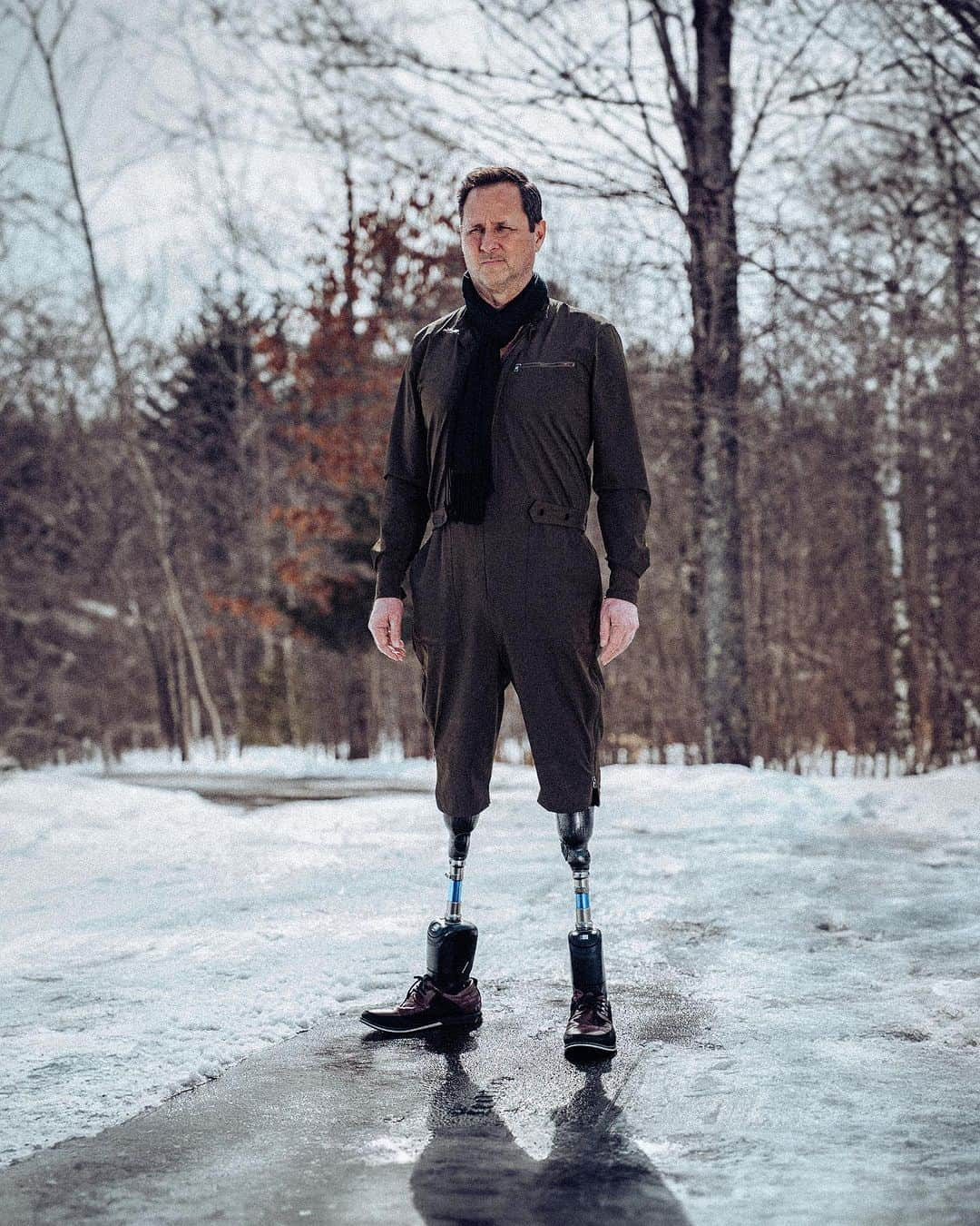 アークテリクスさんのインスタグラム写真 - (アークテリクスInstagram)「42 years ago Hugh Herr lost both legs to frostbite after three nights stranded on Mt. Washington in New Hampshire. In the search effort, a volunteer from the Mountain Rescue Service named Albert Dow would lose his life in an avalanche. His death weighed heavily on Hugh. In the darkness that followed, he became driven to honor Albert’s memory.   Now decades later, he’s one of the leading developers of prosthetics and bionic limbs, and he helps people move again, even in the mountains.   Visit the link in bio for the full story. #NoWastedDays」11月17日 2時01分 - arcteryx