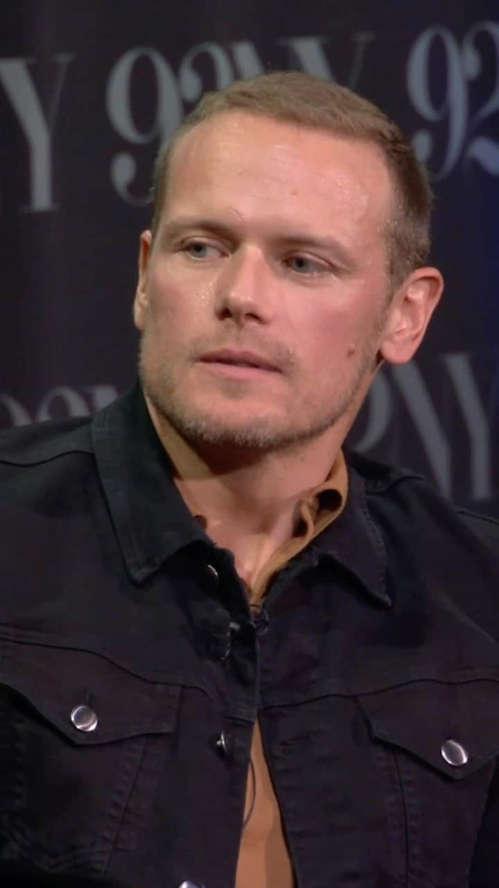 サム・ヒューアンのインスタグラム：「#TBT. #SamHeughan fans! Here’s a fun little clip to get ready for the weekend!  Sam was on our stage in conversation with Nojan Aminosharei in October 2022 to talk about his book Waypoints. In case you missed it (or want to relive your fav Sam Heughan interview), you can watch the full talk at the link in our bio!  🤣Were you a scout when you were a kid?   #SamHeughan #Outlanders #Waypoints #92NY #92NY150 #92ndstreety #92Y #nyc」