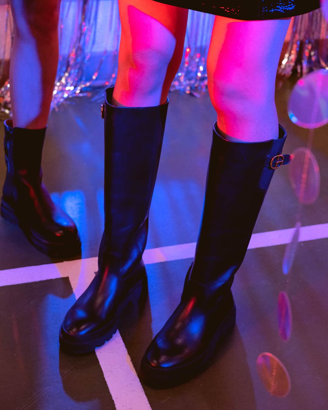 クローディピエルロのインスタグラム：「She'll never want to be in anyone else's boots again. ⁣ ⁣ Photographer: @meliehirtz ⁣ Set Designer: @studio_tom.lellouche ⁣ Hair stylist and make up: @angelinabergese ⁣ ⁣ #ClaudiePierlot #Claudies #ClaudieHigh」