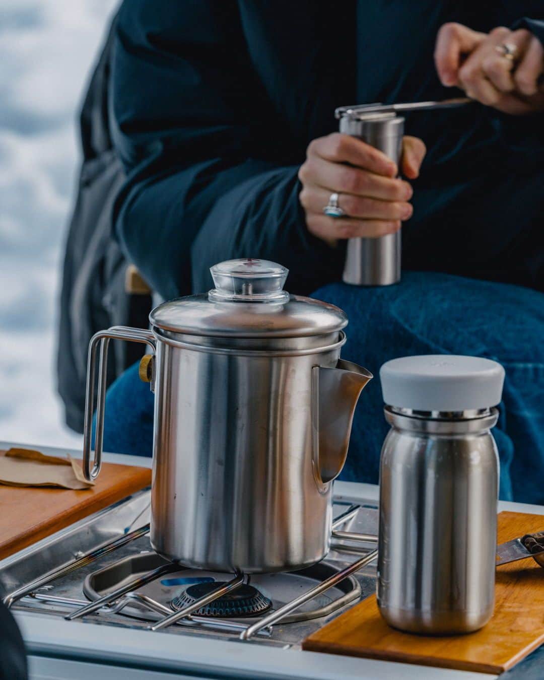 Snow Peak USAのインスタグラム：「Simplify your approach to holiday gifting with a set. Explore our thoughtful product bundles from tent/tarp pairings to coffee and utensil sets.」