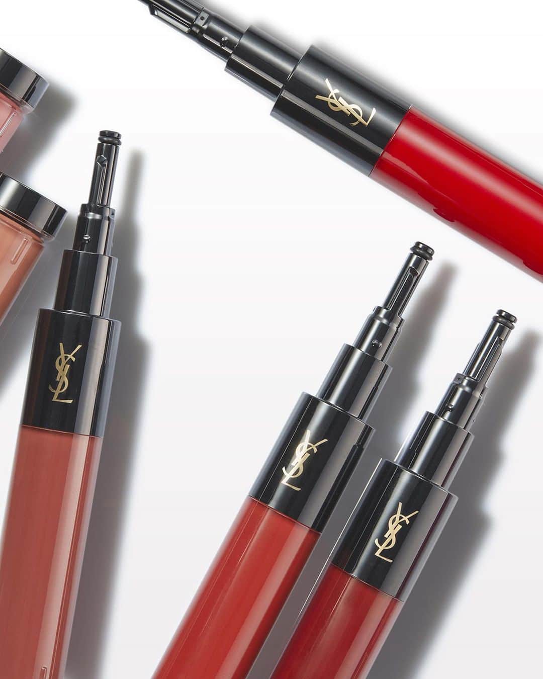 Yves Saint Laurent Beautyのインスタグラム：「Choose among 9 colour universes to create thousands of personalised lip shades with ROUGE SUR MESURE​. ​ #YSLBeauty #RougeSurMesure​」