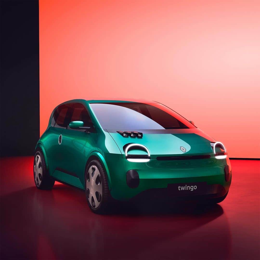 ルノーのインスタグラム：「The legend itself: #Renault Twingo E-Tech 100% electric Prototype.  Unveiled at #Ampere Capital Market Day - our new European #EV & software pure player - Twingo Prototype is the fit-for-purpose urban vehicle with no compromise. Made in Europe, its starting price will be below €20K.」