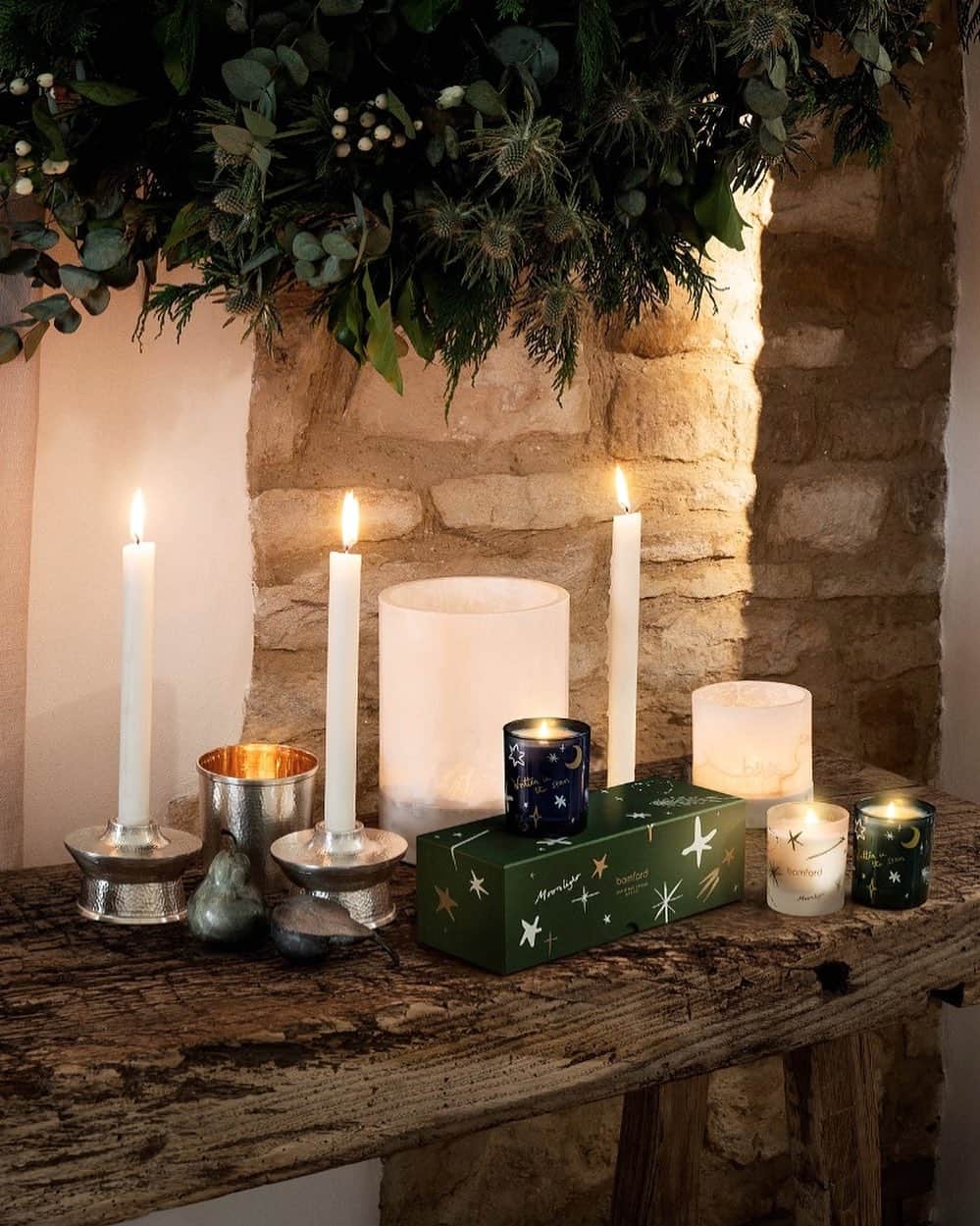 のインスタグラム：「Scent the season 🕯️   Transform your home into a festive sanctuary lit by the gentle glow of flickering candles in a range of complementary fragrances.   Our Christmas Candle Gift Set makes for the perfect gift – Discover candles in our Cinnamon and Clove, Fir and Eucalyptus, and Geranium fragrances. Available in-store and online 💚  #bamford #candles #homefragrance #christmas #christmasscents」