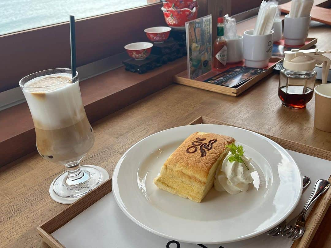 北原雅樹さんのインスタグラム写真 - (北原雅樹Instagram)「福岡 MOON MOON MOON CAFE  おい、これはゼロカロリーではないぞ？  #福岡グルメ  #今日はゆっくりしよう  #もうすぐ帰る」11月17日 13時34分 - kitahara.masaki