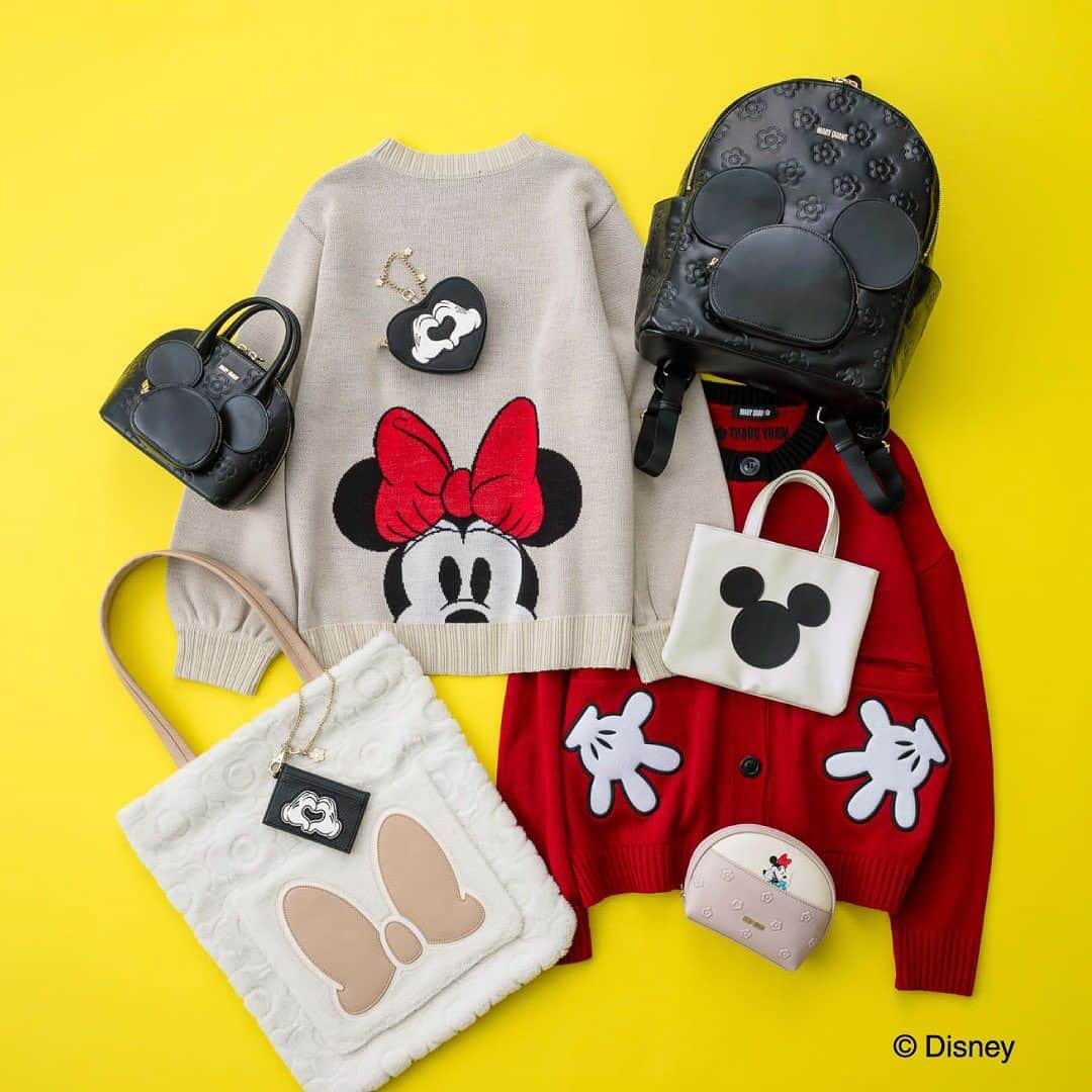 MARY QUANT officialさんのインスタグラム写真 - (MARY QUANT officialInstagram)「- 11.17 Fri ON SALE！ MARY QUANT/ DISNEY DESIGN COLLECTION - ディズニーを代表するキャラクター ミッキーマウス＆ミニーマウスが MARY QUANTの限定デザインとして登場！ ファッションアイテムは アパレルからバッグ ポーチ、小物まで、全身揃えたくなるラインナップ - コスメアイテムは人気のクレンジング＆洗顔料を ハーフサイズのセットにしました クレンジングにはミッキーマウス 洗顔料にはミニーマウスがデザインされた 限定パッケージです 外箱にもレトロムードな4種の オリジナルデザインが施されています この冬は大好きなミッキーマウス＆ミニーマウスと一緒に イルミネーションがきらめく  心ワクワクするシーズンを楽しんで - ［販売期間］ 2023年11月17日（金）～2024年1月31日（水） ※なくなり次第終了 - 11月30日(木)まで オンラインショップにて送料無料キャンペーン開催中！ ※全てのお買い物が対象です - #MARYQUANT #DISNEY #MARYQUANTDISNEYDESIGNCOLLECTION #マリークヮント #ディズニー #マリークヮントディズニーデザインコレクション #ミッキーマウス #ミニーマウス #クレンジング #洗顔料 #ブルゾン #プルオーバー #カーディガン #スカート #ポーチ #バッグ #アクセサリー #パスケース #数量限定 #期間限定」11月17日 13時38分 - maryquant_official