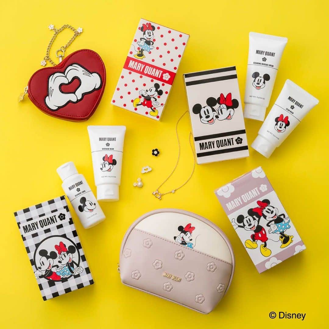 MARY QUANT officialのインスタグラム：「- 11.17 Fri ON SALE！ MARY QUANT/ DISNEY DESIGN COLLECTION - ディズニーを代表するキャラクター ミッキーマウス＆ミニーマウスが MARY QUANTの限定デザインとして登場！ ファッションアイテムは アパレルからバッグ ポーチ、小物まで、全身揃えたくなるラインナップ - コスメアイテムは人気のクレンジング＆洗顔料を ハーフサイズのセットにしました クレンジングにはミッキーマウス 洗顔料にはミニーマウスがデザインされた 限定パッケージです 外箱にもレトロムードな4種の オリジナルデザインが施されています この冬は大好きなミッキーマウス＆ミニーマウスと一緒に イルミネーションがきらめく  心ワクワクするシーズンを楽しんで - ［販売期間］ 2023年11月17日（金）～2024年1月31日（水） ※なくなり次第終了 - 11月30日(木)まで オンラインショップにて送料無料キャンペーン開催中！ ※全てのお買い物が対象です - #MARYQUANT #DISNEY #MARYQUANTDISNEYDESIGNCOLLECTION #マリークヮント #ディズニー #マリークヮントディズニーデザインコレクション #ミッキーマウス #ミニーマウス #クレンジング #洗顔料 #ブルゾン #プルオーバー #カーディガン #スカート #ポーチ #バッグ #アクセサリー #パスケース #数量限定 #期間限定」