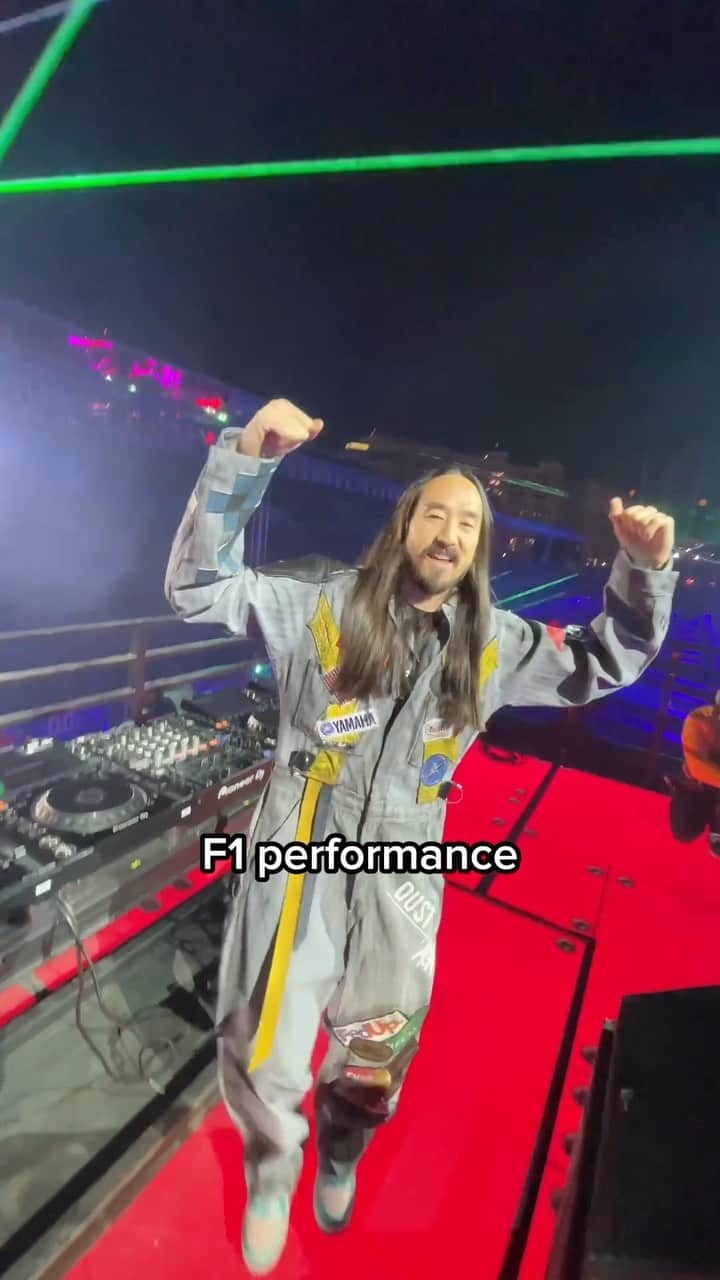 スティーヴ・アオキのインスタグラム：「The ultimate Vegas takeover!! @f1lasvegas opening ceremony was one for the books 🔥」
