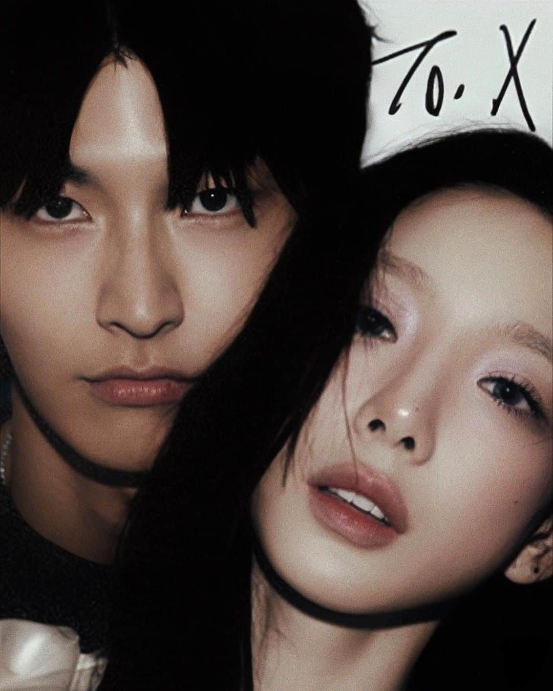 TAEYEONさんのインスタグラム写真 - (TAEYEONInstagram)「TAEYEON ‘To. X’ 🎞️  @taeyeon_ss  #태연 #TAEYEON  #ToX #TAEYEONToX」11月17日 12時11分 - taeyeondaisy