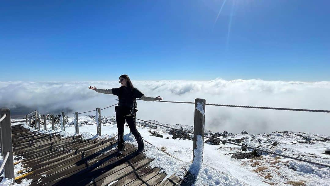 ハン・ソナさんのインスタグラム写真 - (ハン・ソナInstagram)「다시 찾은 2023 한라산 🏔️🤍」11月17日 12時15分 - shh_daily