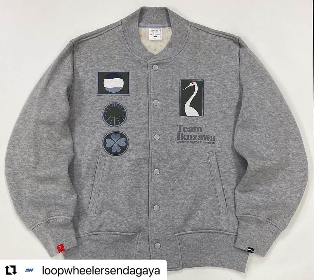 のインスタグラム：「.  大阪店も本日より販売開始です！  .  #Repost @loopwheelersendagaya with @use.repost ・・・ . 「LOOPWHEELER for Team Ikuzawa」 本日よりLOOPWHEELER for Team  Ikuzawa 3型を発売致します。 1型目はLOOPWHEELER for Team  Ikuzawa スタジャンになります。 素材はLWライト30/9吊り裏毛を使用しています。 カラーはグレーメランジとブラックの2カラー展開となります。 サイズはS〜XLまでの4サイズ展開で販売価格は55,000円(税込)となります。  是非ご覧ください。  #teamikuzawa #loopwheelerosaka  #loopwheeler #tsuriami #sweat #ループウィラー大阪 #ループウィラー #吊り編み #スウェット」
