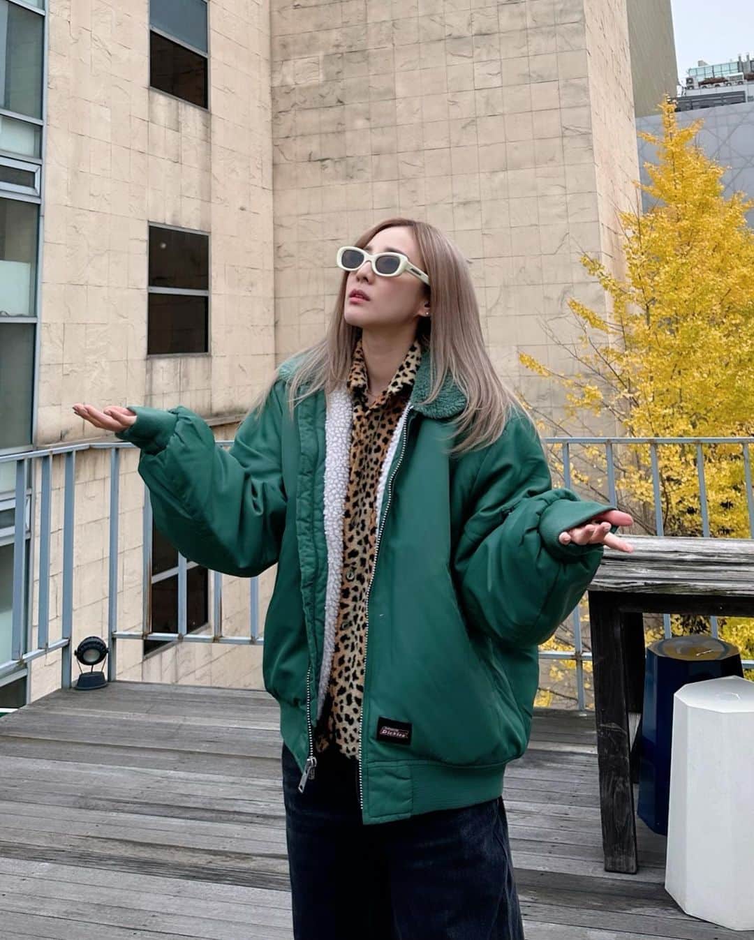 ダラ のインスタグラム：「눈온다🌧️❄️ #첫눈 #firstsnow #2023」