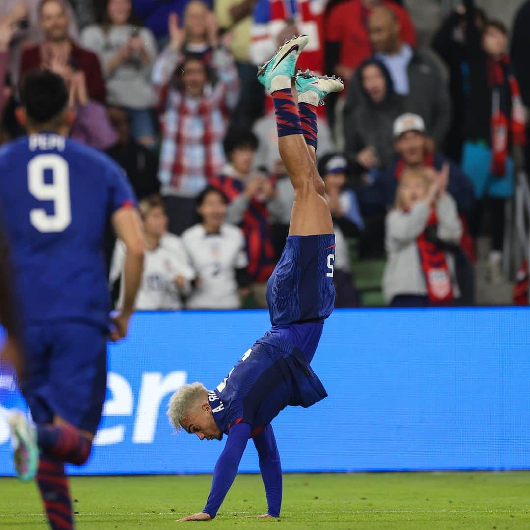 サッカー アメリカ代表チームのインスタグラム：「WE’VE GOT FLIPS IN AUSTIN!!!」