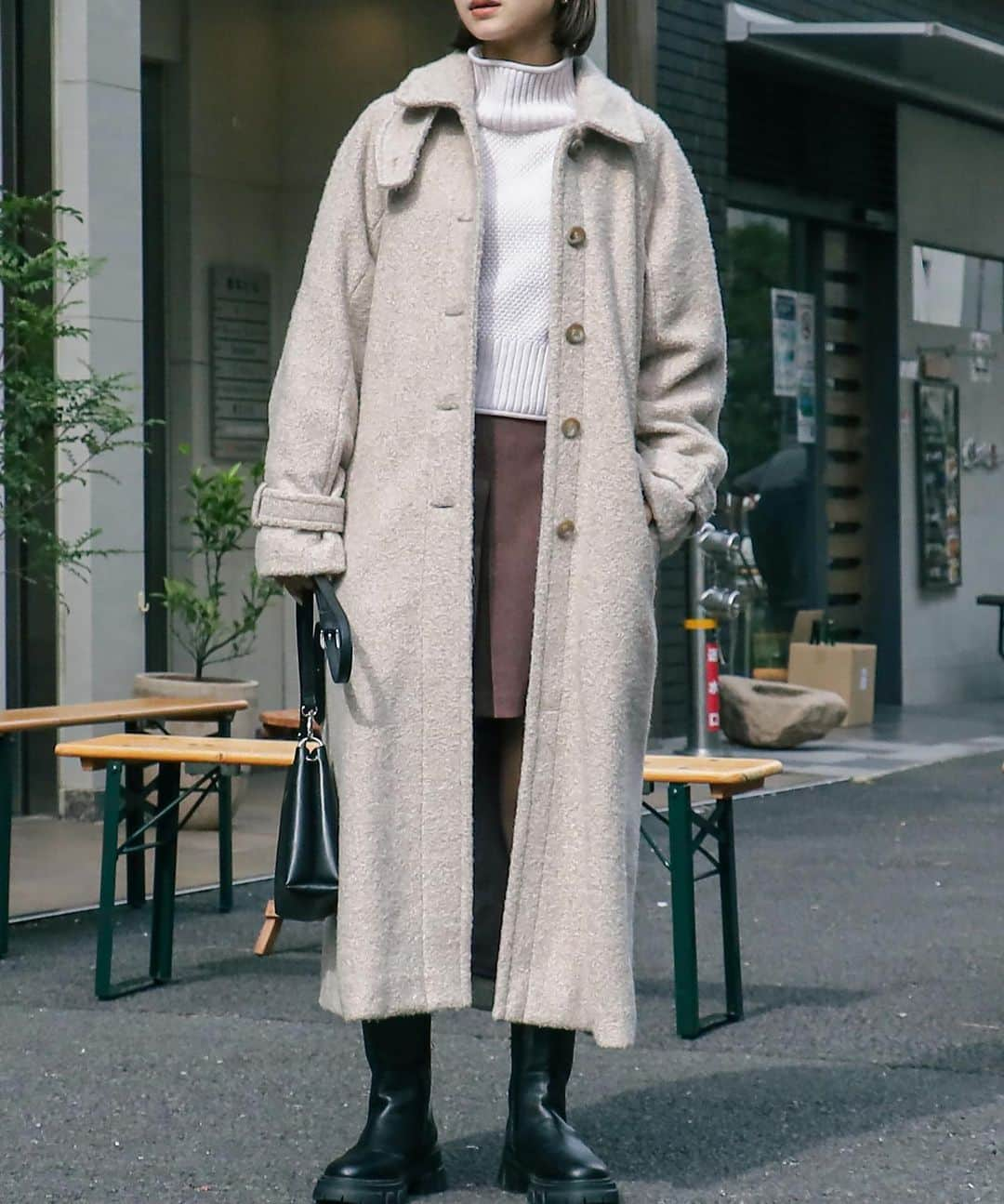 Free's Martさんのインスタグラム写真 - (Free's MartInstagram)「【coat item】 ◾️[Sシリーズ対応商品]2Wayステンカラーロングコート 1313252003 size：xs.s.m color：brown mix/black/light beige price：¥ 15,950（tax in）  🏷商品詳細は商品タグ、又はプロフィール欄のURLをご確認ください。  ＿＿＿＿＿＿＿＿＿＿＿＿＿＿＿＿  【クリスマスプレゼントキャンペーン】 抽選で60名様に、ブランドアイテムが当たるチャンス🎄🎁 詳細はプロフィールのURLからご確認ください。  トレンドアイテムをカジュアルに提案✨公式Instagramのフォローよろしくお願いいたします😊 @frees_mart  #freesmart #フリーズマート   #秋 #秋コーデ #冬 #冬コーデ  #カジュアル #大人カジュアル #大人シンプル#大人可愛い  #シンプル #シンプルコーデ #トレンド #トレンドコーデ #お出かけ #お出かけコーデ #プチプラ #プチプラコーデ #着回し #着回しコーデ #大人かわいい  #ニット #ニットコーデ  #ロングコート #ロングコートコーデ #アウター #コート #デニムコーデ #低身長コーデ #高身長コーデ」11月27日 8時30分 - frees_mart