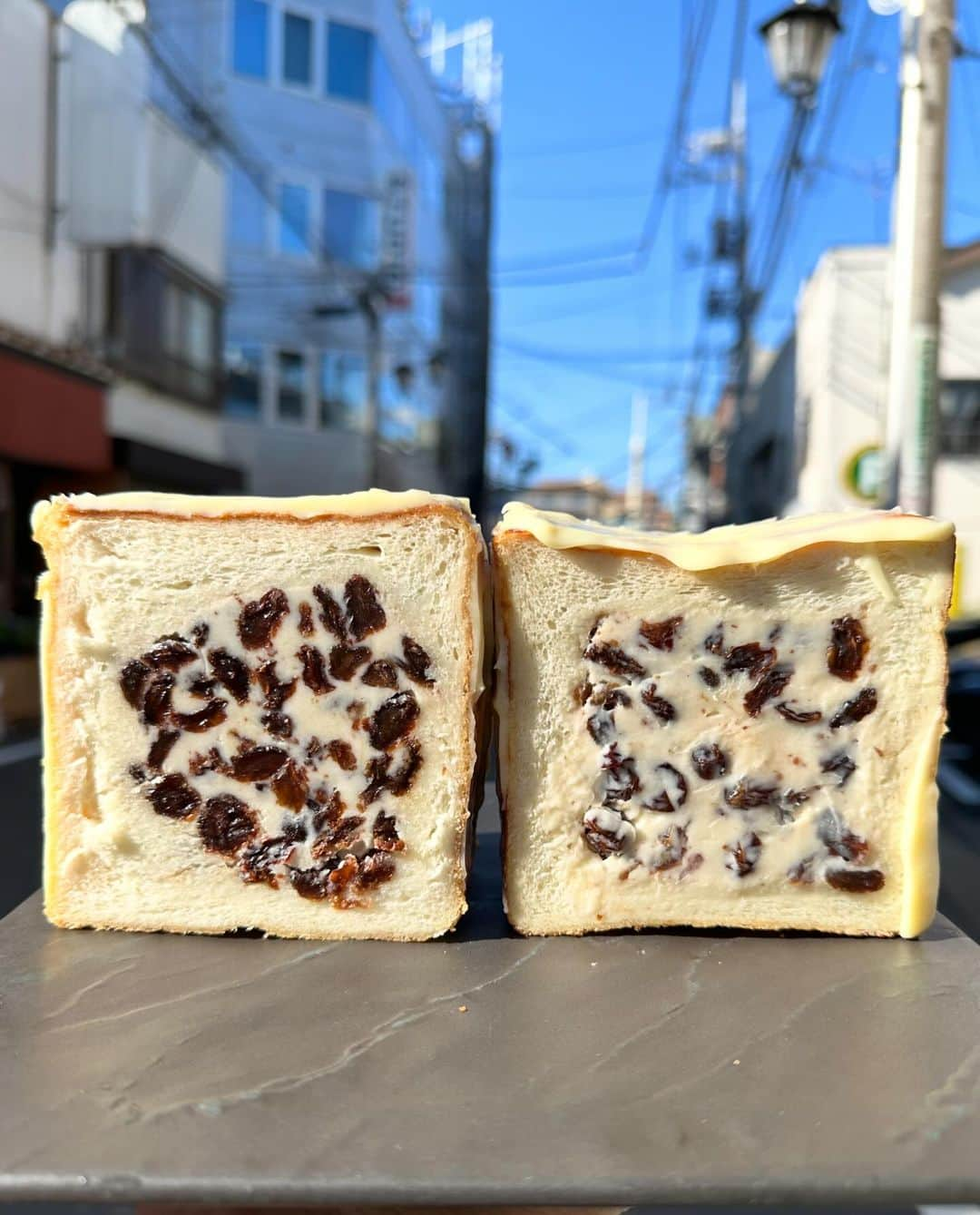 Coffee & Toast Tokyoさんのインスタグラム写真 - (Coffee & Toast TokyoInstagram)「レーズン!レーズン!バタークリームぱん‼︎ 💜💜💜💜💜💜💜💜💜💜  “What is the definition of a good raisin butter? Is should start and end with a smile.”  たっぷりのラムレーズンをバタークリームで！  バターのコクと芳醇な香りのラムレーズンの味わい、たまらんです😋😋😋  . . . . . #レーズンレーズンバタークリームぱん #ラムレーズン  #レーズンバター  #raisin  #butter  #raisinbutter   #三軒茶屋ランチ  #世田谷線カフェ  #パンスタグラム  #東京カフェ  #三軒茶屋カフェ #三軒茶屋  #パン #三茶カフェ  #三茶 #田園都市線カフェ #コーヒーアンドトースト  #coffeeandtoast #foodie  #foodiegram #chocolategram #grapes  #ぶどう #🍇」11月17日 13時20分 - coffeetoast2