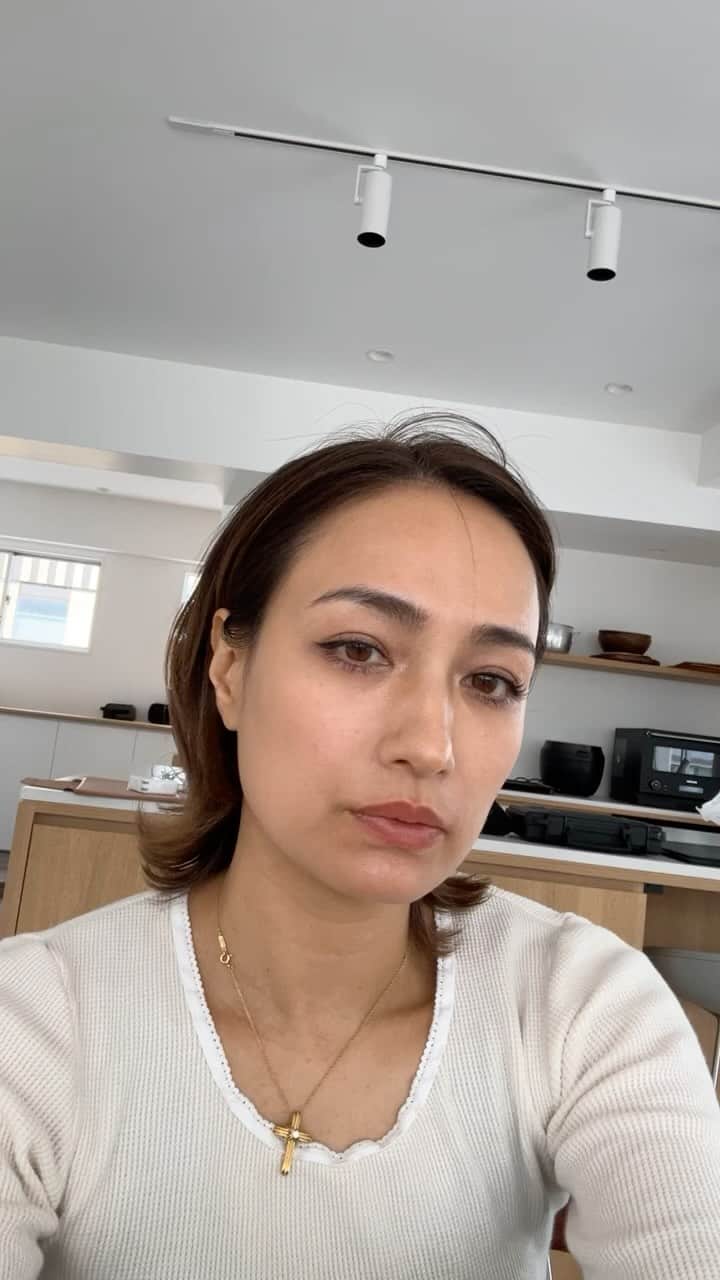 佐田真由美のインスタグラム：「生春巻きの食べ方」
