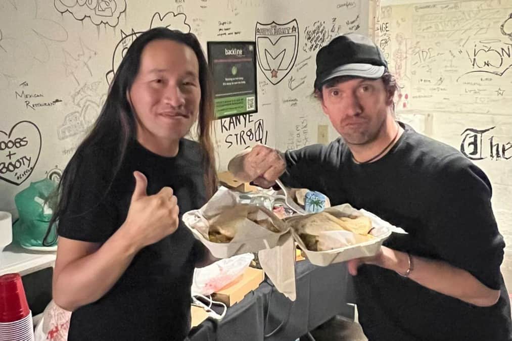 DragonForceさんのインスタグラム写真 - (DragonForceInstagram)「SALT LAKE CITY!! What a killer show! Another SOLD OUT show in the books. Thanks for partying with us!!  Shout out to @zestslc and @vertical_diner_slc for hooking us with some tasty food last night!! Check them out for some delicious food.   Boise, you're up next. Another SOLD OUT show with support from @edgeofparadise + @nanowarofsteel + @amarantheofficial. See you tonight!!  📸: @harrybabyjpg」11月17日 4時39分 - dragonforcehq