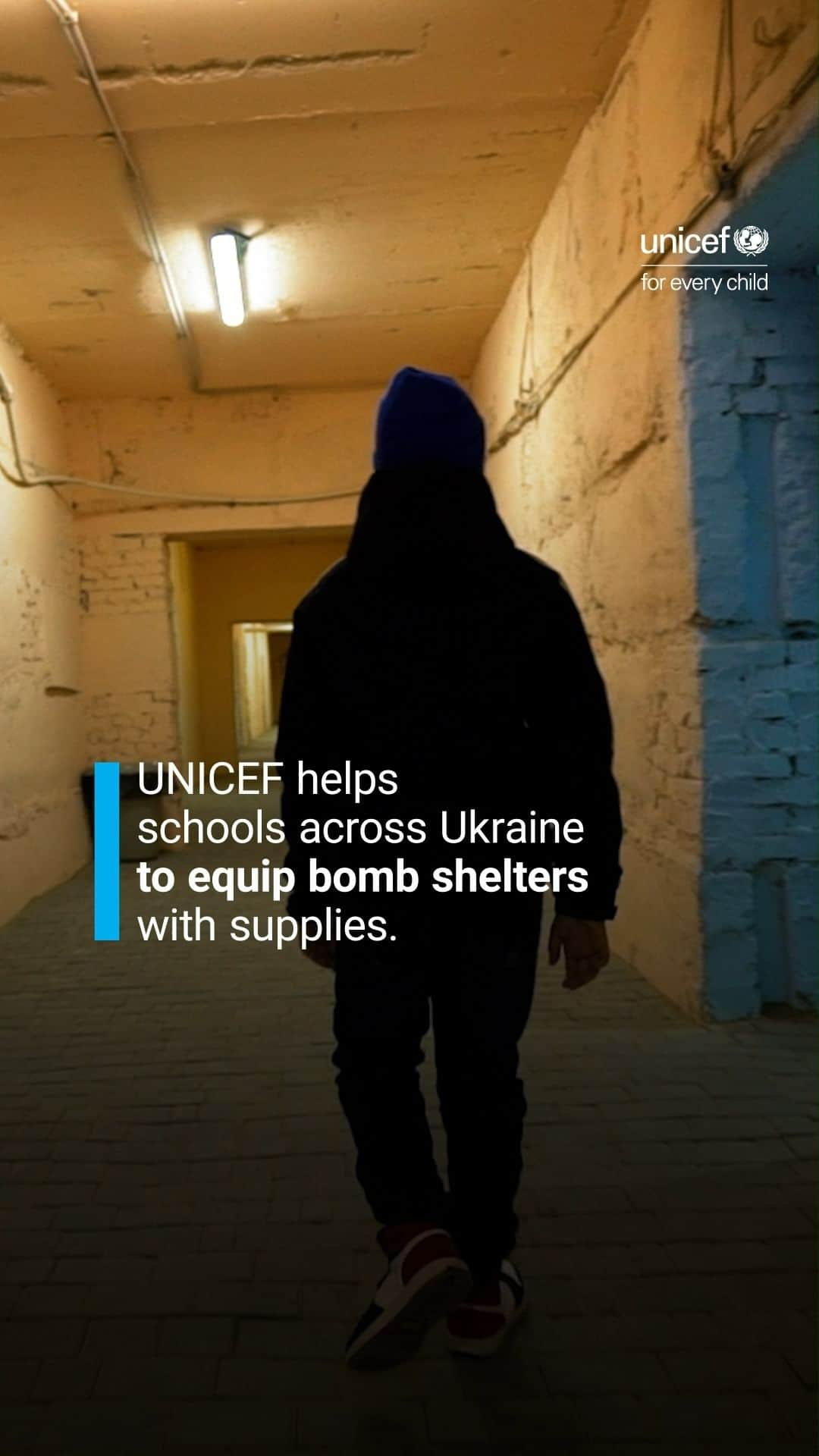 unicefのインスタグラム：「This is how UNICEF supports uninterrupted learning for children in Ukraine during air raid alarms.」