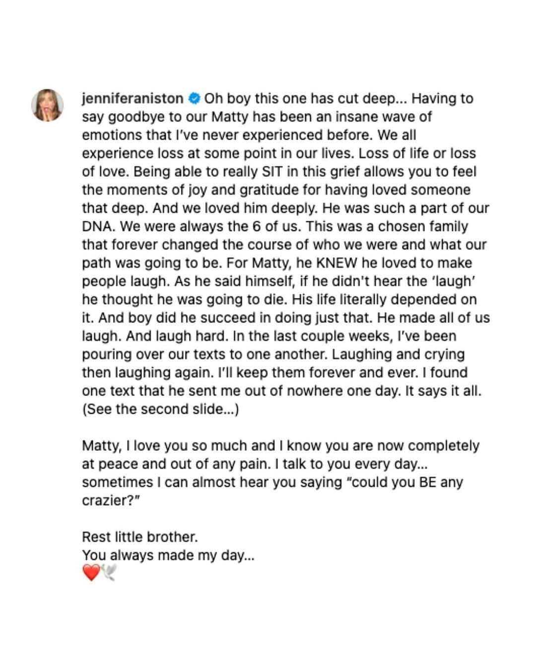 Blonde Saladさんのインスタグラム写真 - (Blonde SaladInstagram)「Friends and colleagues sent their personal messages for Matthew Perry a few days after his untimely death. We have collected them, swipe to read. You'll be forever missed Matthew 💖✨  #friends #matthewperry #jenniferaniston #lisakudrow #mattleblanc #davidschwimmer #theblondesalad」11月17日 5時18分 - theblondesalad