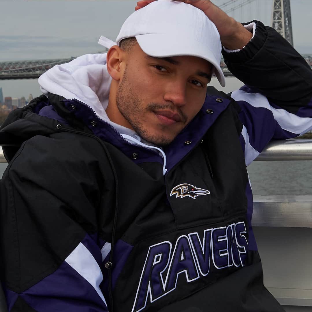のインスタグラム：「Game day ready - Bengals vs Ravens​ #StarterOfficial」