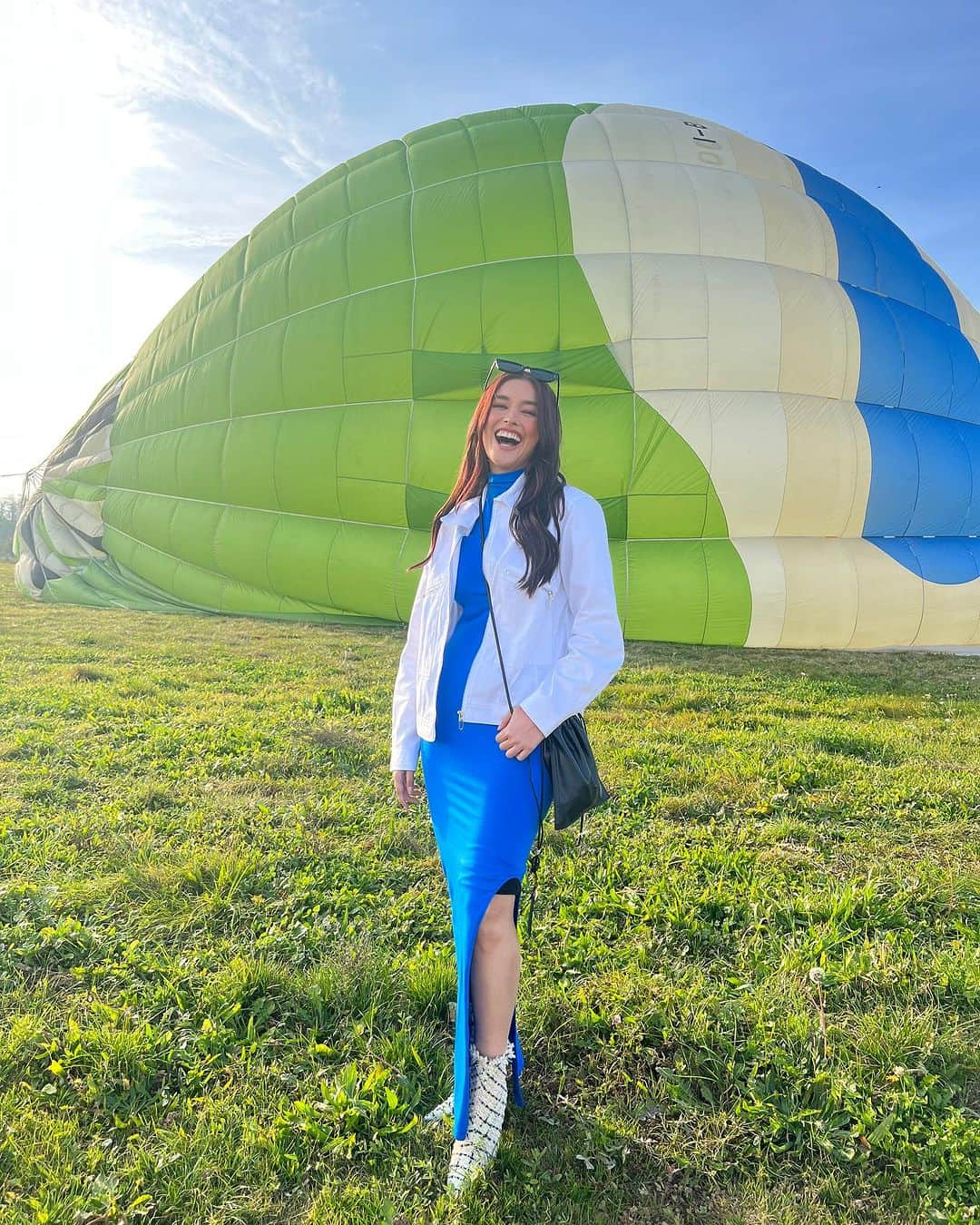 リザ・ソベラーノさんのインスタグラム写真 - (リザ・ソベラーノInstagram)「Core memory unlocked. Ticking “ride a hot air balloon” off my bucket list. 🦋  @harlanholden.coffee #HarlanCoffee #BecauseCoffee」11月17日 18時00分 - lizasoberano