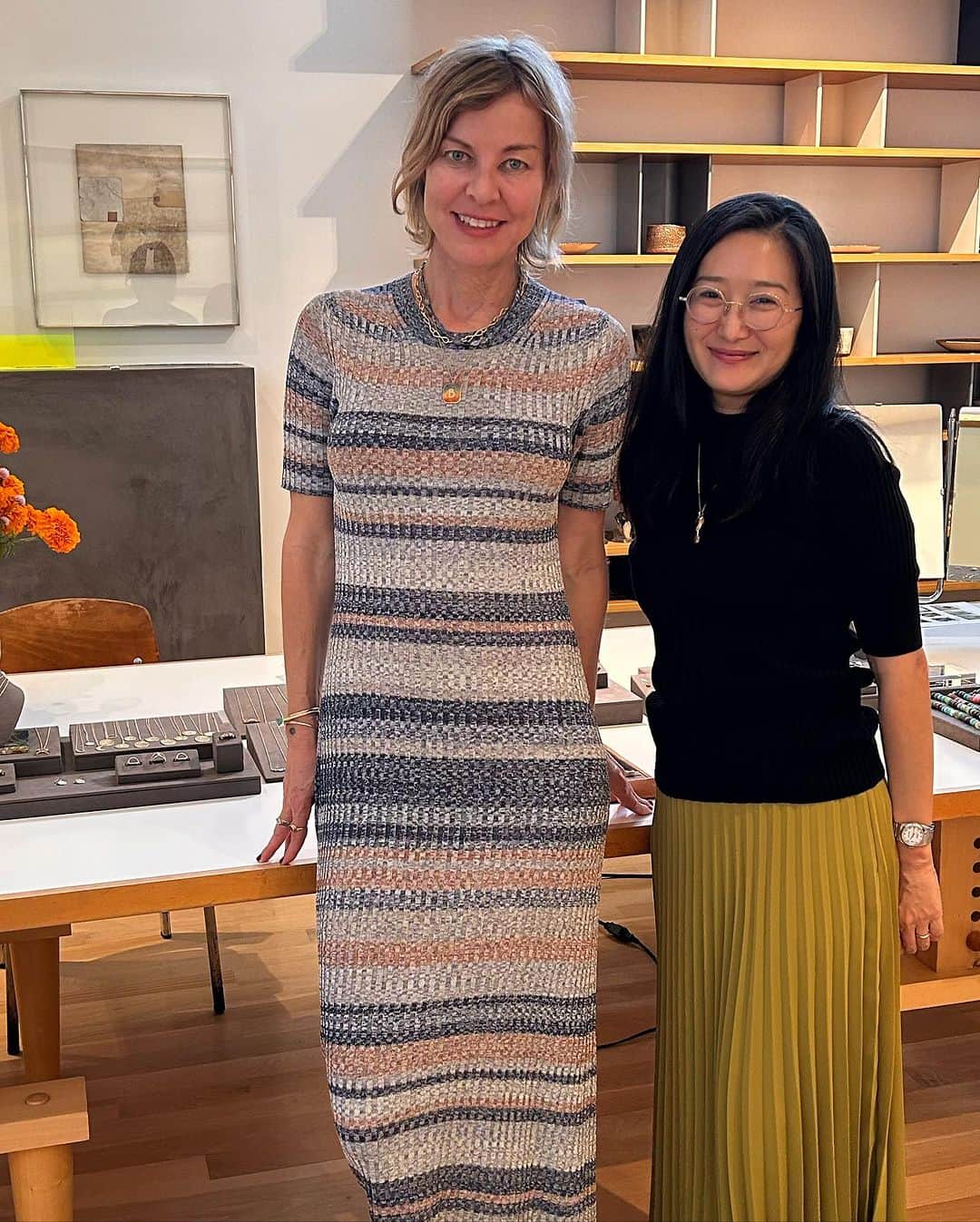 のインスタグラム：「Such a beautiful evening with Ritz @chariotsonfirejewelry and others, who really know how to make the jewels feel loved. ♥️💫」