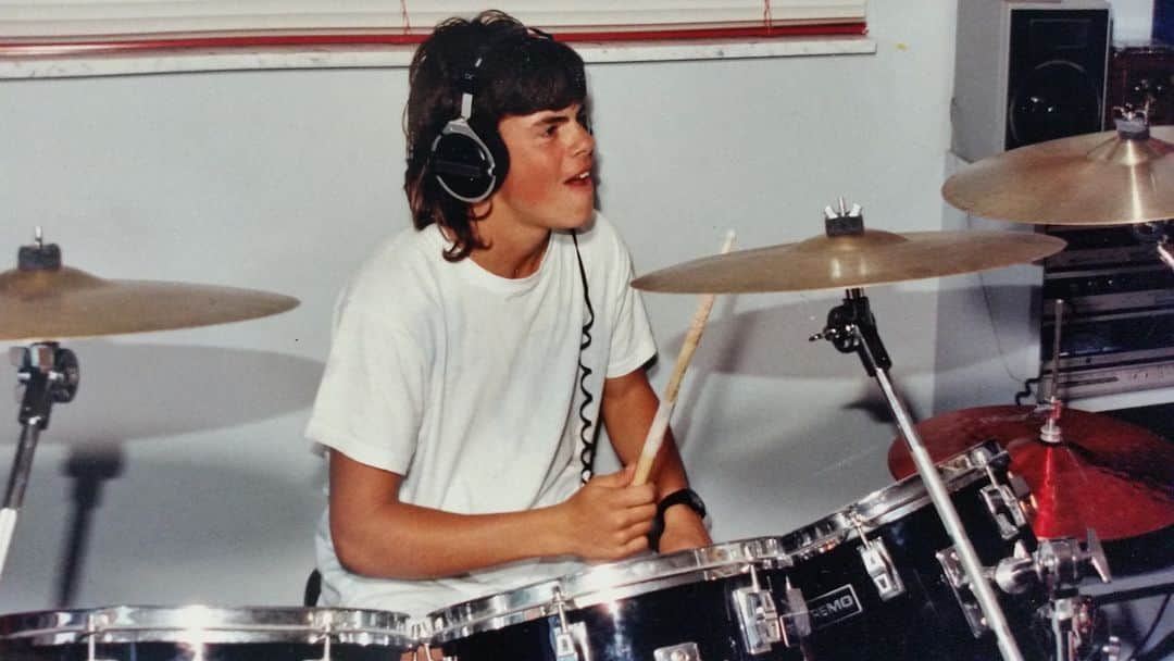 Queensrycheのインスタグラム：「#tbt - a 14 year old Todd playing his drum kit 🥁 #queensryche  #throwbackthursday #toddlatorre #tlt #drums #drummer #teenagerslife #talented #firstlove #whoknew #memories」