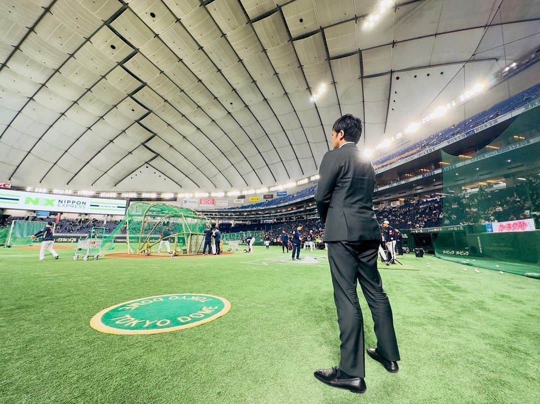 松田宣浩のインスタグラム：「侍JAPAN解説でした‼️TEAMアンダーアーマー頑張れ‼️  #アジアプロ野球チャンピオンシップ  #侍ジャパン #アンダーアーマー #東京ドーム」