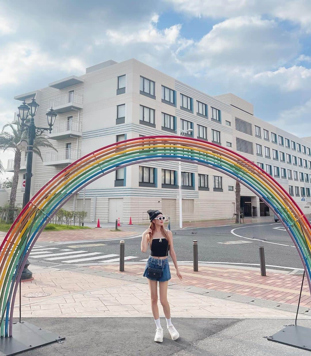 みうらうみのインスタグラム：「おはよう🌈 昨日8時には寝てて気持ちいい朝むかえれた☀️  今日も頑張ろうね🐣」