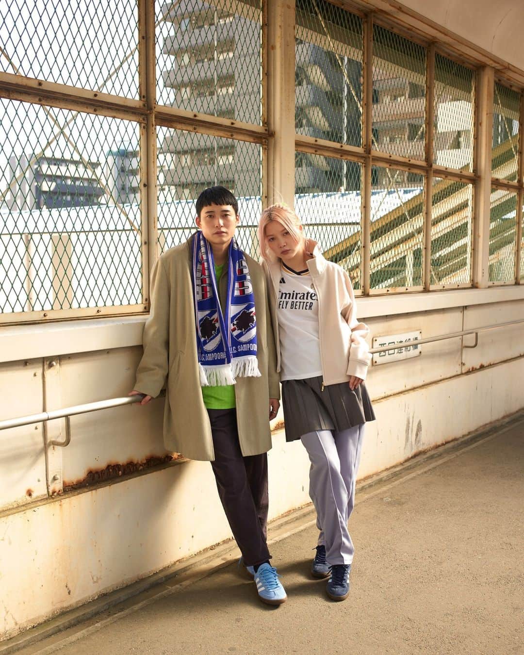 ADIDASTOKYOのインスタグラム：「ハンドボール スペツィアルに新色が登場🏆  70年代、ハンドボールプレイヤーから愛されたミニマルでクラシックなルックス。  Link in bio」