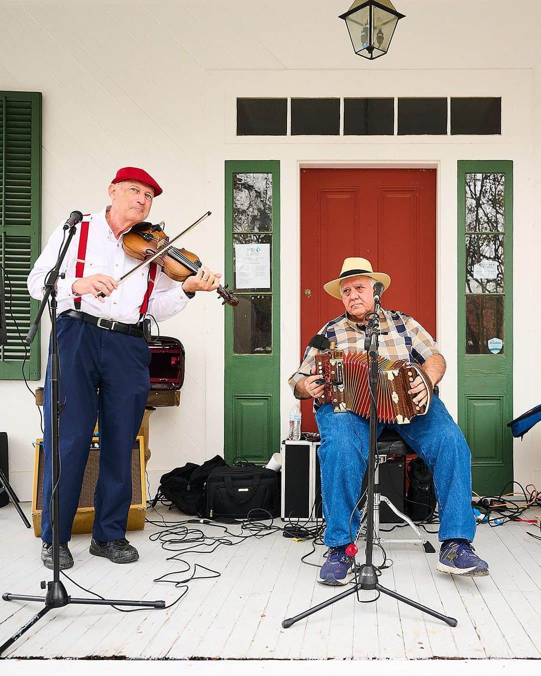 ニューヨーク・タイムズさんのインスタグラム写真 - (ニューヨーク・タイムズInstagram)「Acadiana is a 14,500-square-mile region in the belly of South Louisiana, a couple of hours drive west of New Orleans.   It’s often called “Cajun Country,” a description that technically only refers to its French-descendent residents. But there is an extraordinary richness that Creole, Native American and African traditions bring to Acadiana’s cultural gumbo too. The mix defines the region. Dance floors are filled with people of all ages and races who embrace the local joie de vivre.   New businesses like wine bars and live music spaces have blossomed in recent years, particularly in the area’s urban hub, Lafayette. The best way to explore Acadiana is to let go of preconceived notions of the Deep South, hit the dance floor and, as the locals say, “laissez les bons temps rouler,” or “let the good times roll.”  Tap the link in our bio to read @shannongsims’s full list of recommendations for a long weekend in Acadiana. Photos by @freelancecajun a caption...」11月17日 9時03分 - nytimes