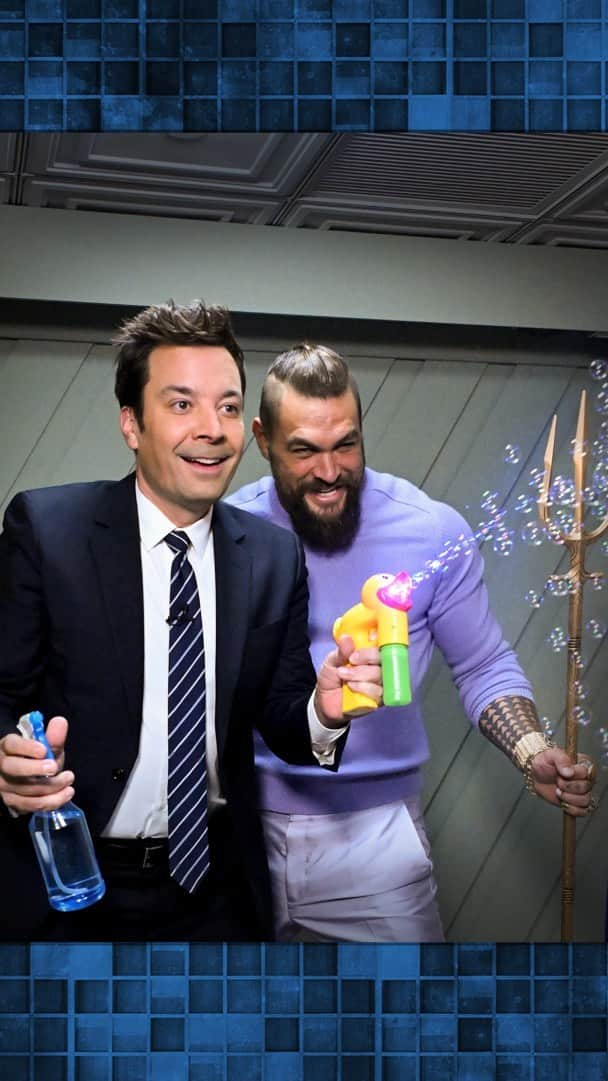 ジェイソン・モモアのインスタグラム：「One king will lead us all (with a little help from Jimmy) 😂 @prideofgypsies #FallonTonight #Aquaman」