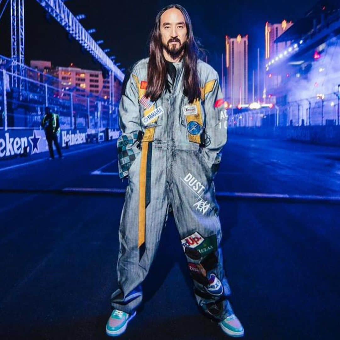 スティーヴ・アオキのインスタグラム：「Opening ceremony for the Las Vegas Grand Prix felt like the Olympics. Insanity! @f1 @f1lasvegas」