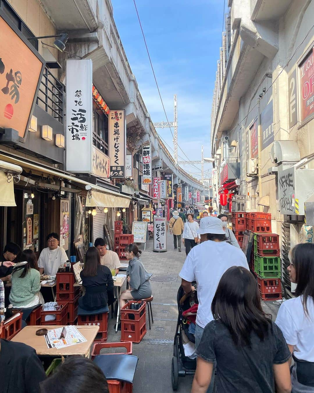 結子さんのインスタグラム写真 - (結子Instagram)「Asian street food night @ Ueno 🇯🇵 🇨🇳🇰🇷 家族で食べ歩き🍚 いろいろ食べた🍴🍺 #asia#ueno#japan#streetfood #family」11月17日 9時49分 - yuiko_yyy